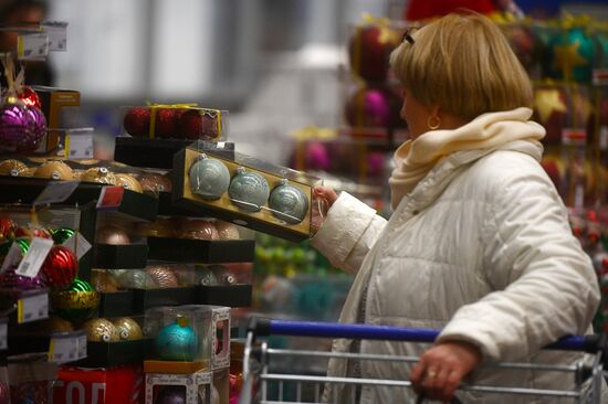 Russia New Year Preparations