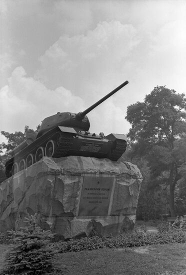 Monument to Soviet tank crew in Zaporozhye