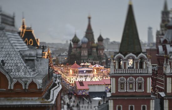 Russia New Year Preparations