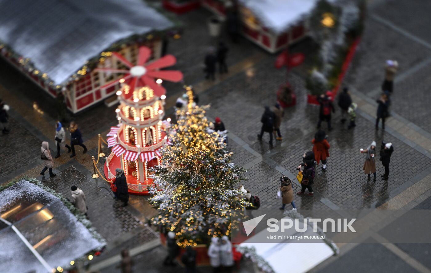 Russia New Year Preparations