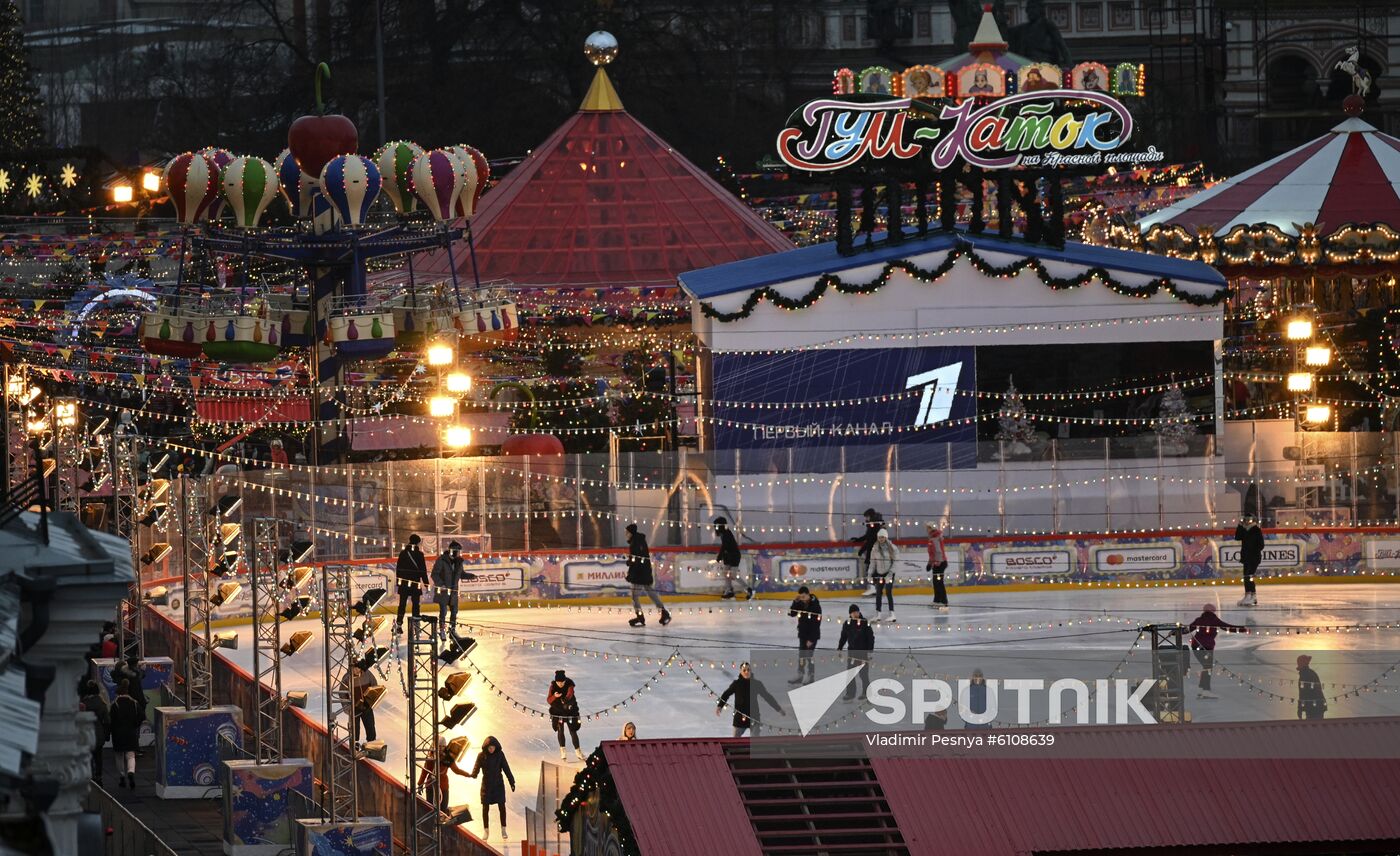 Russia New Year Preparations