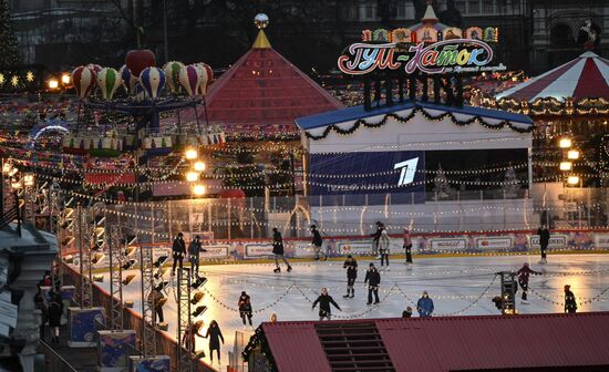 Russia New Year Preparations