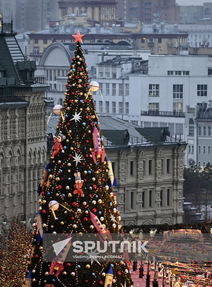 Russia New Year Preparations