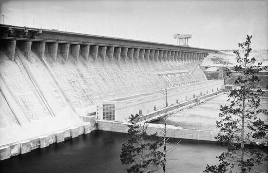 Bratsk hydropower plant