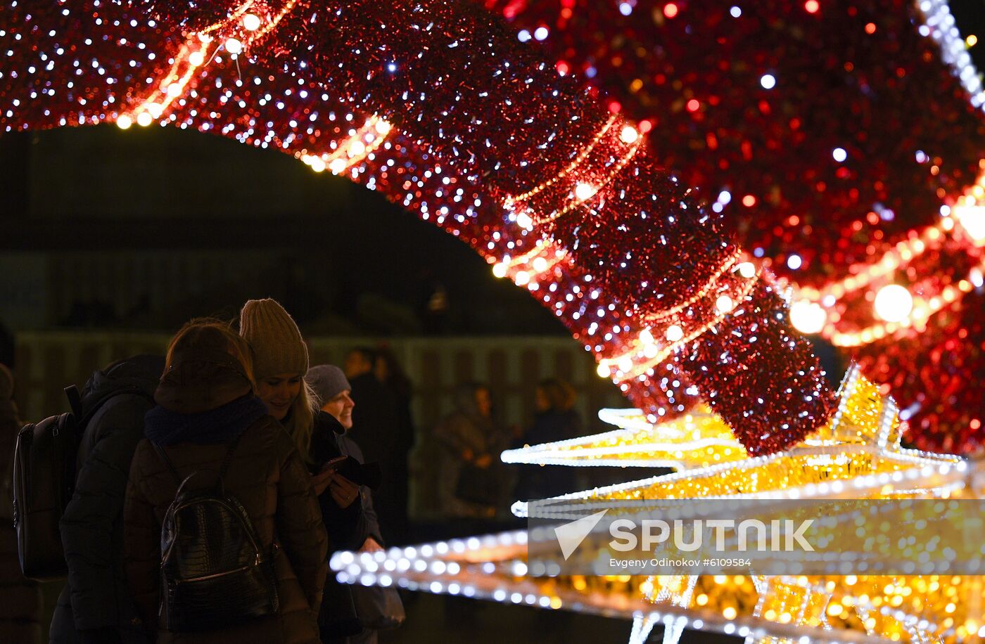 Russia New Year Preparations