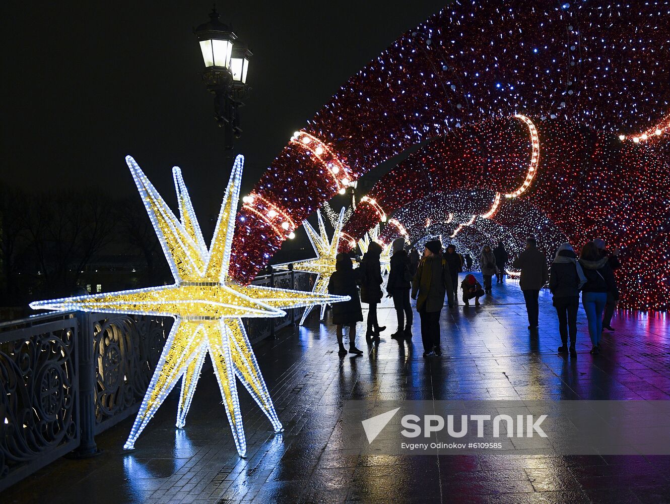Russia New Year Preparations