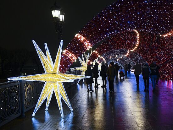 Russia New Year Preparations