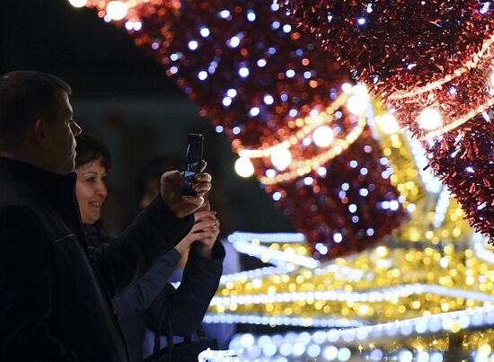 Russia New Year Preparations