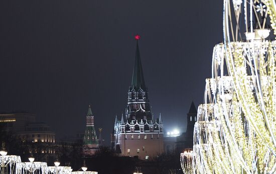 Russia New Year Preparations