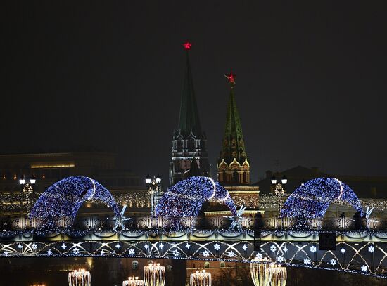 Russia New Year Preparations