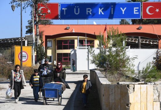 Syria Turkey Refugees