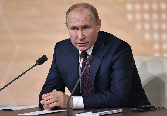 Russia Putin News Conference