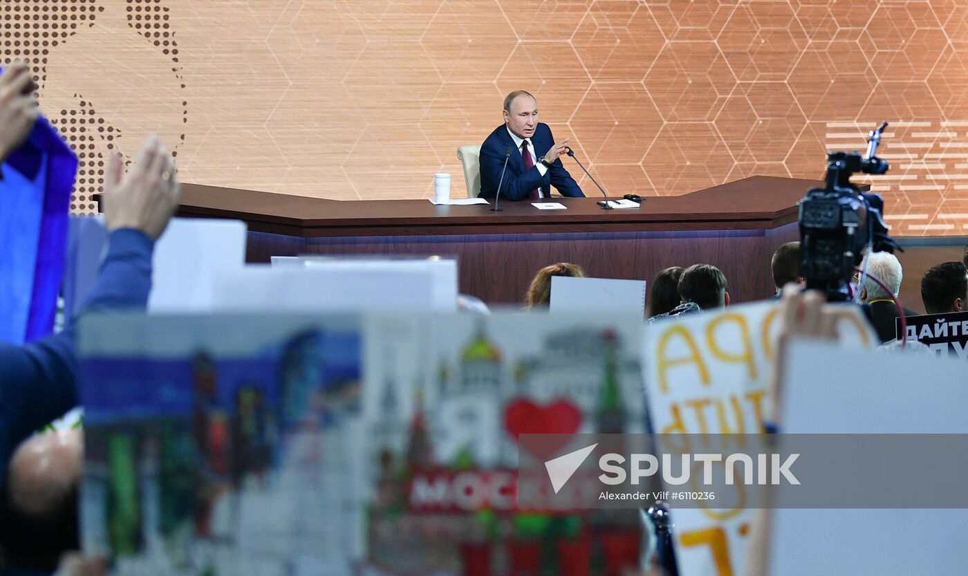 Russia Putin News Conference