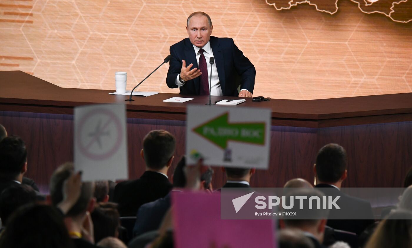 Russia Putin News Conference