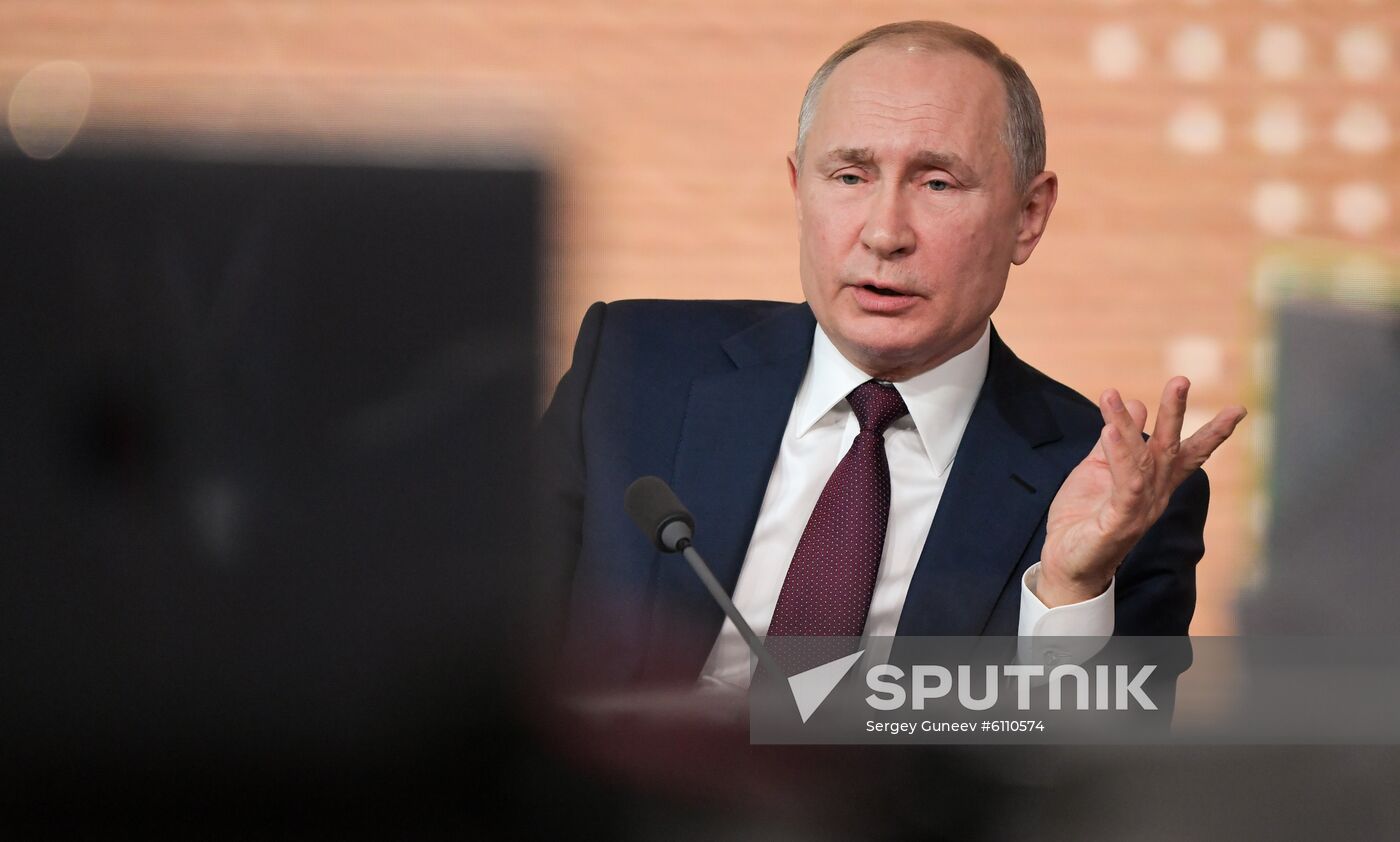 Russia Putin News Conference