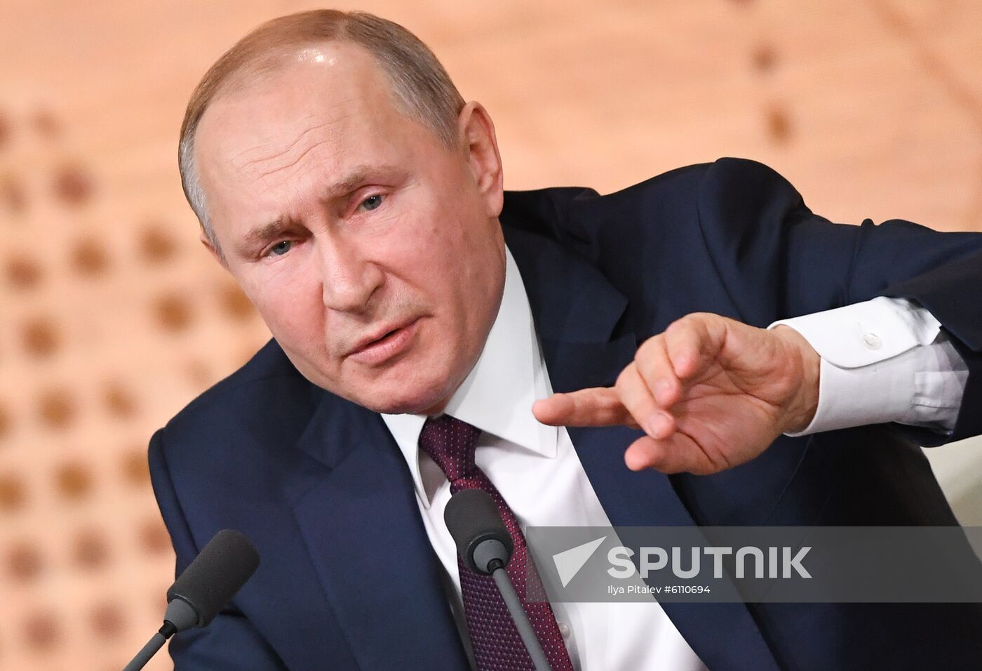 Russia Putin News Conference