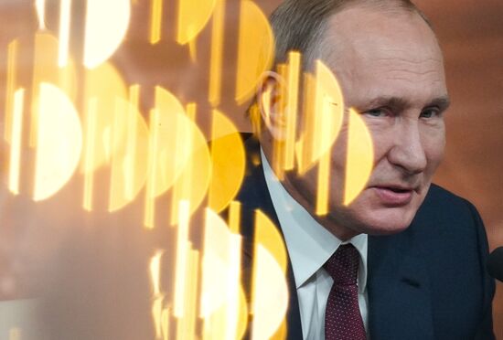 Russia Putin News Conference