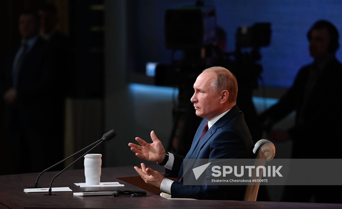 Russia Putin News Conference