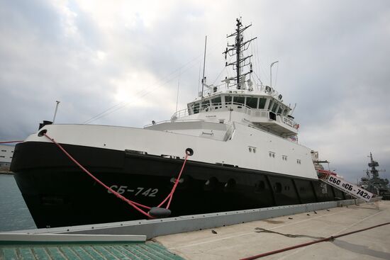 Russia Rescue Tugboat