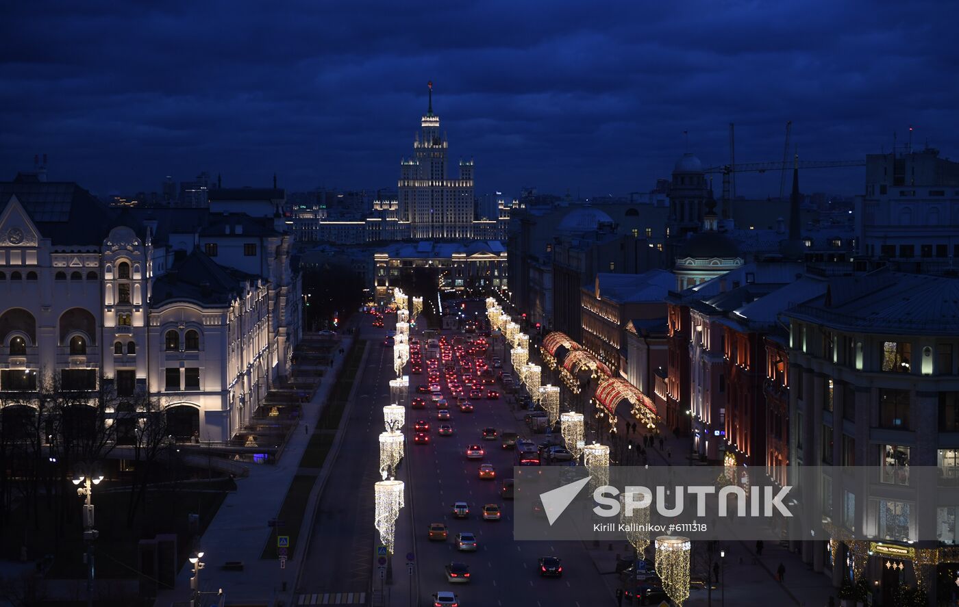 Russia New Year Preparations