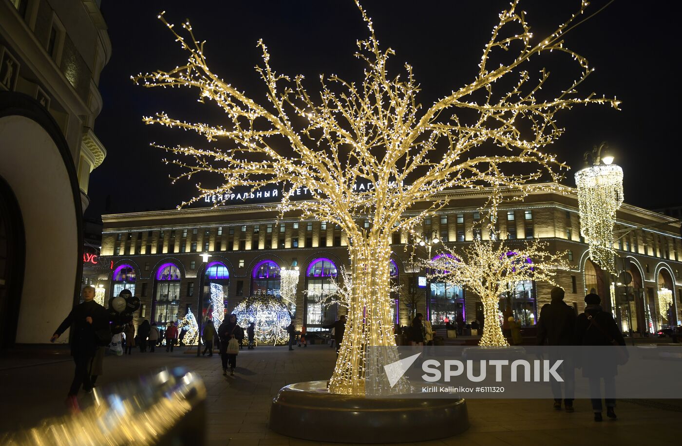 Russia New Year Preparations