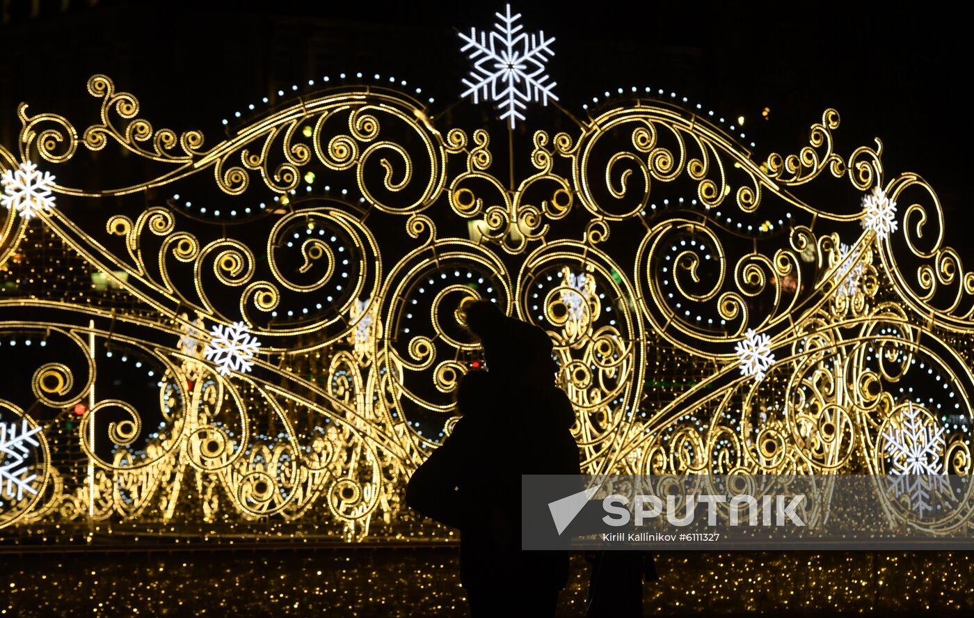 Russia New Year Preparations