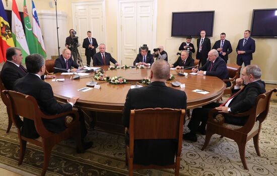 Russia CIS Heads