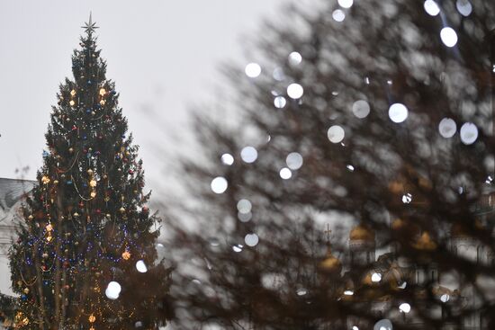 Russia New Year Preparations