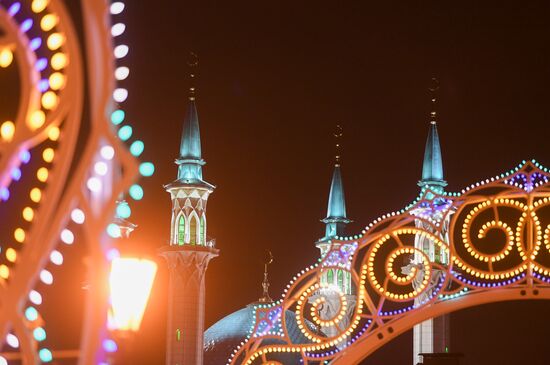 Russia New Year Preparations