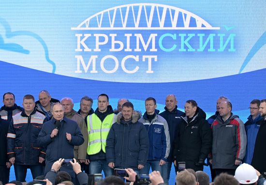 Russia Putin Crimea Railway Bridge 