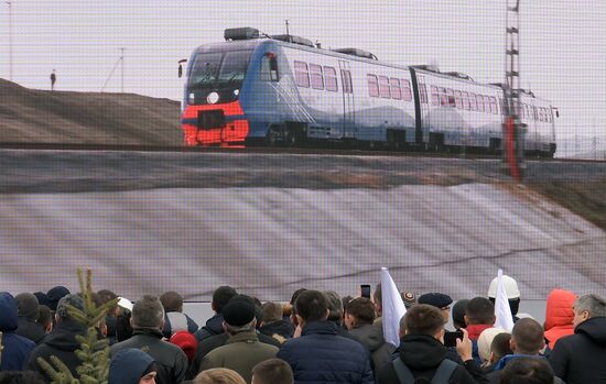 Russia Putin Crimea Railway Bridge 