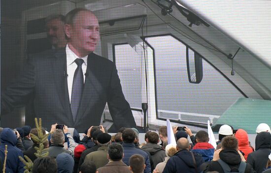 Russia Putin Crimea Railway Bridge 