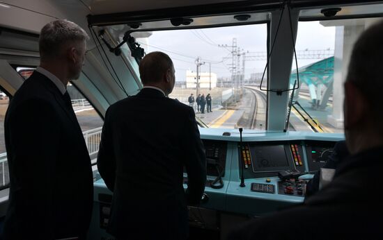 Russia Putin Crimea Railway Bridge 