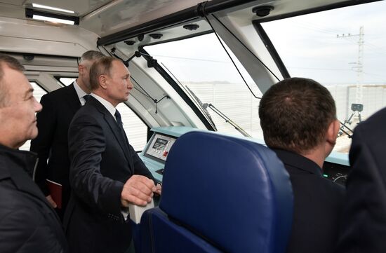 Russia Putin Crimea Railway Bridge 