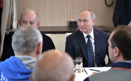 Russia Putin Crimea Railway Bridge 