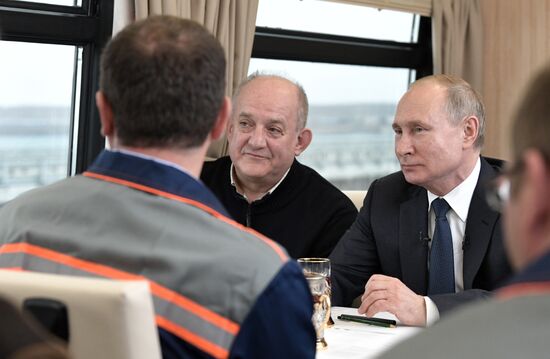 Russia Putin Crimea Railway Bridge 