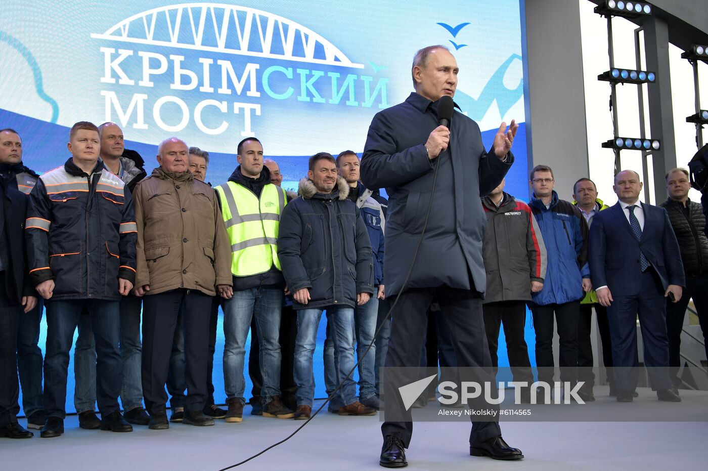 Russia Putin Crimea Railway Bridge 