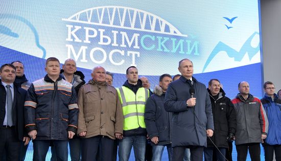 Russia Putin Crimea Railway Bridge 