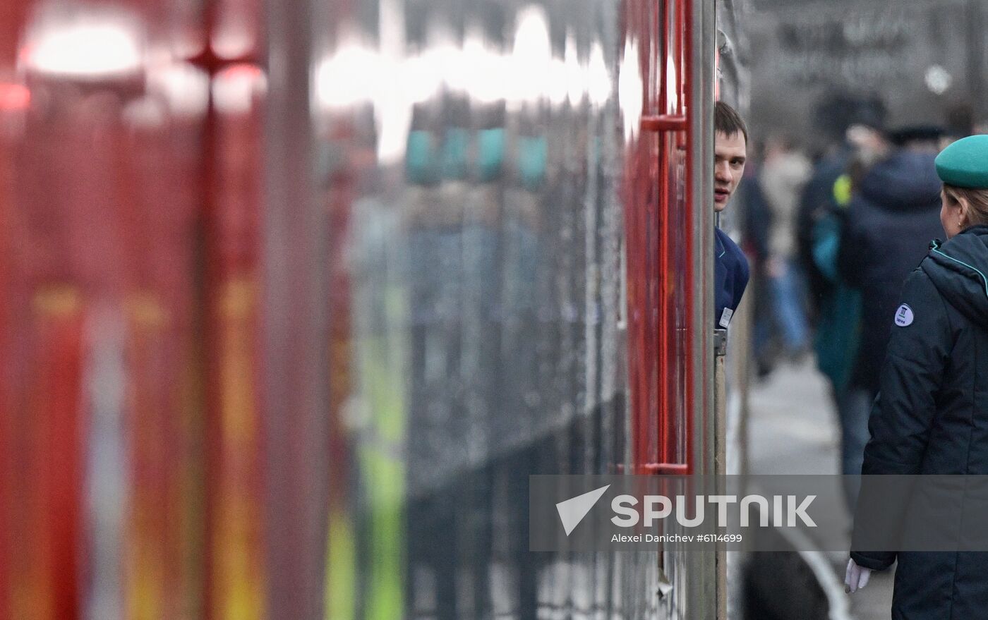 Russia Train To Crimea