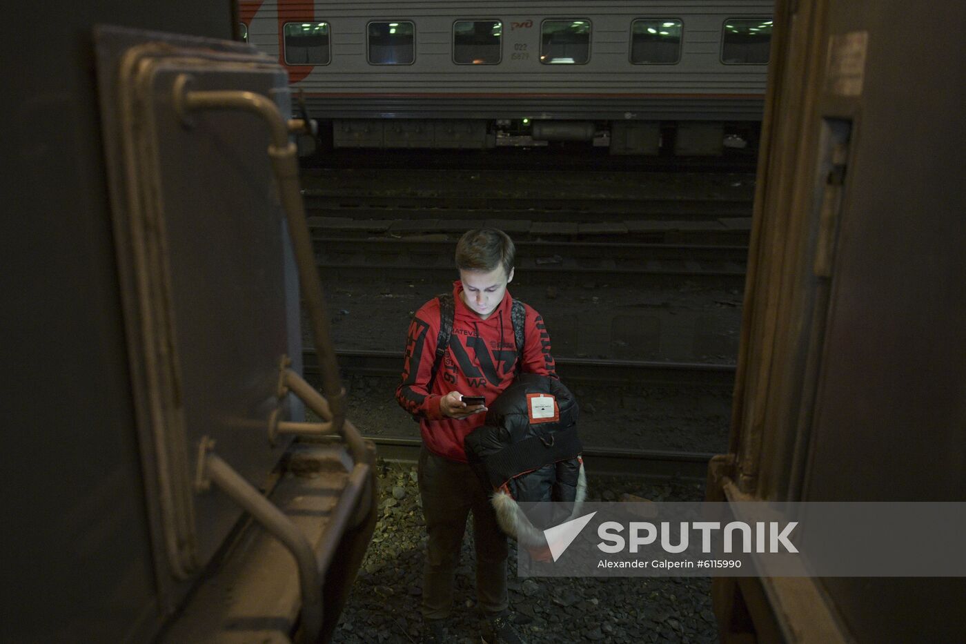 Russia Train To Crimea