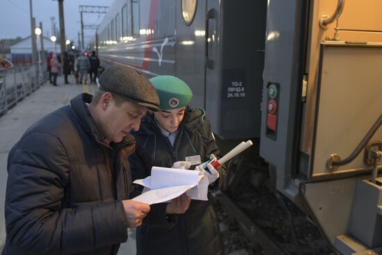 Russia Train To Crimea