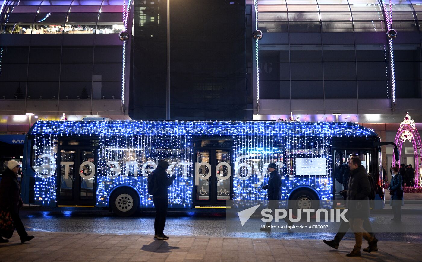 Russia New Year Preparations