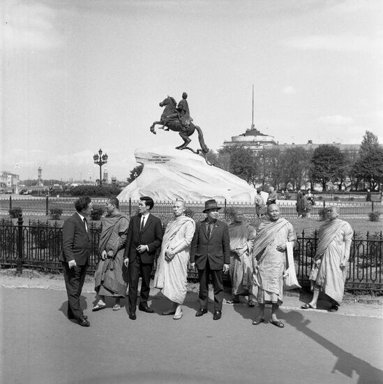 Delegation of Laos Buddhists visits USSR
