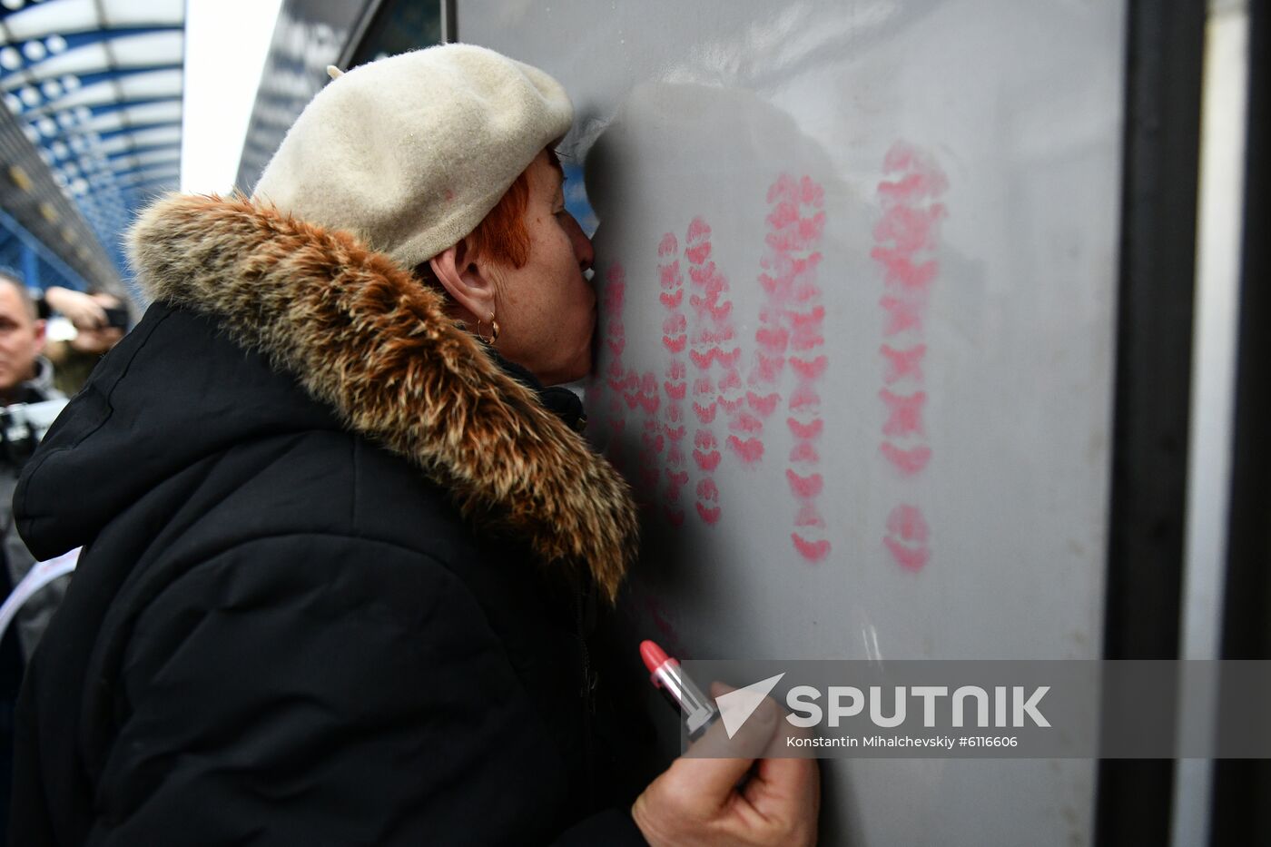 Russia Train To Crimea