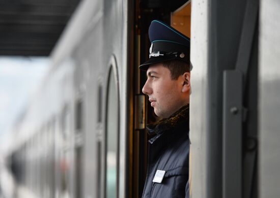 Russia Train To Crimea
