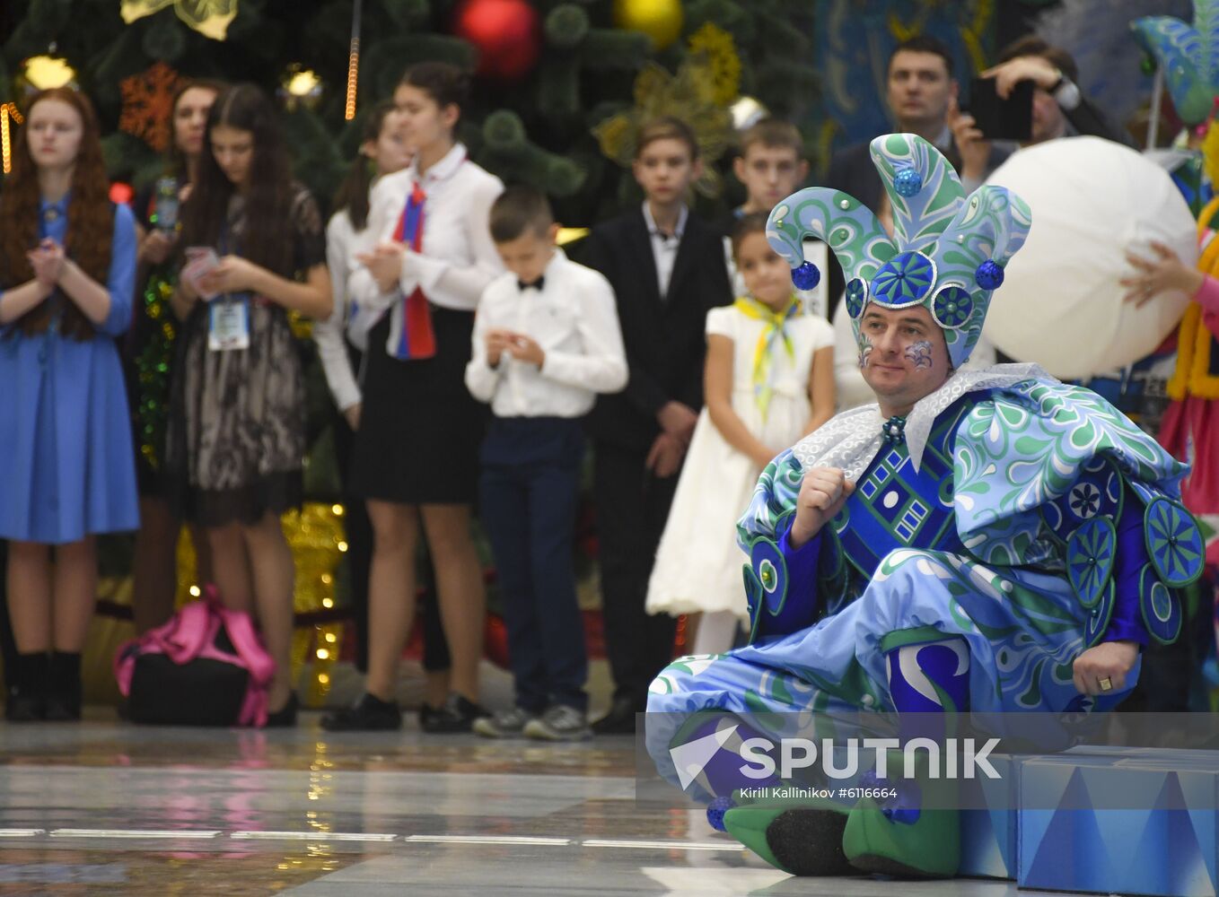 Russia New Year Preparations