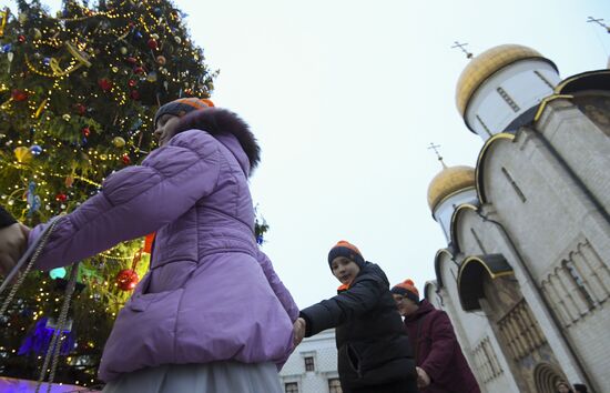 Russia New Year Preparations