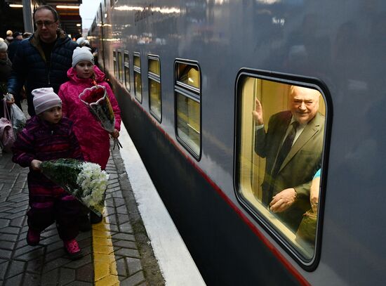 Russia Train To Crimea