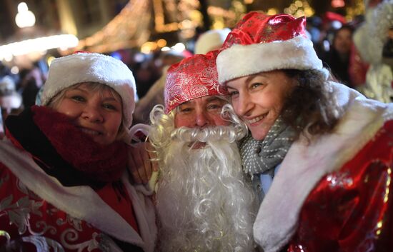Russia New Year Preparations