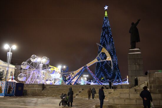 Russia New Year Preparations